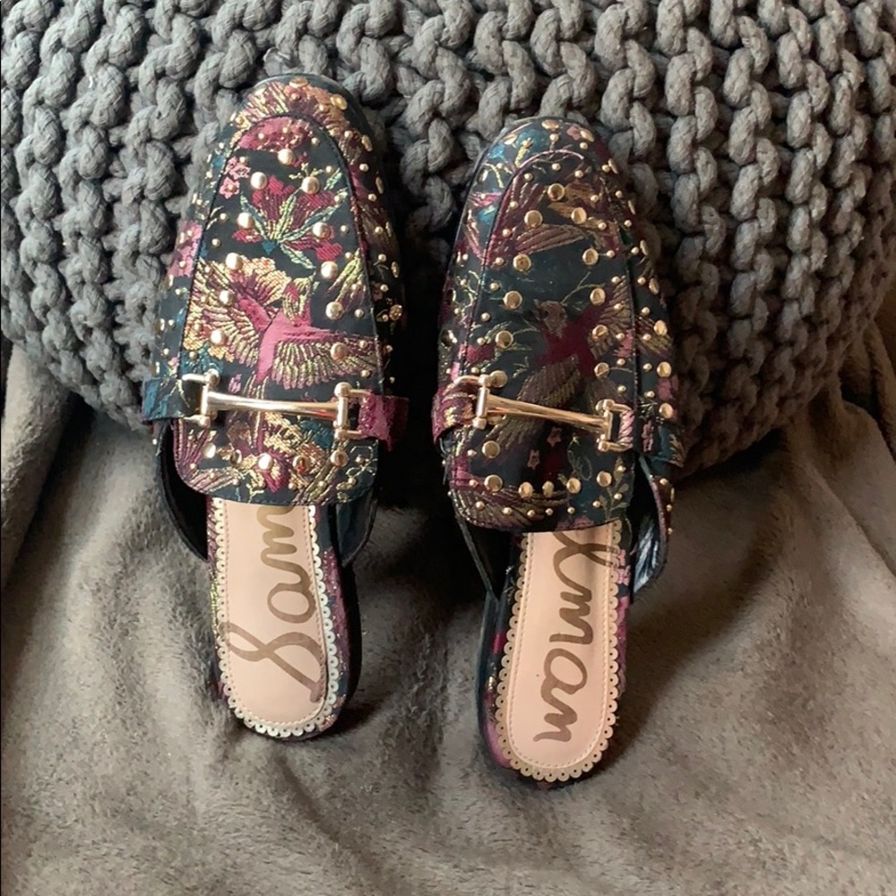Slip on shoes